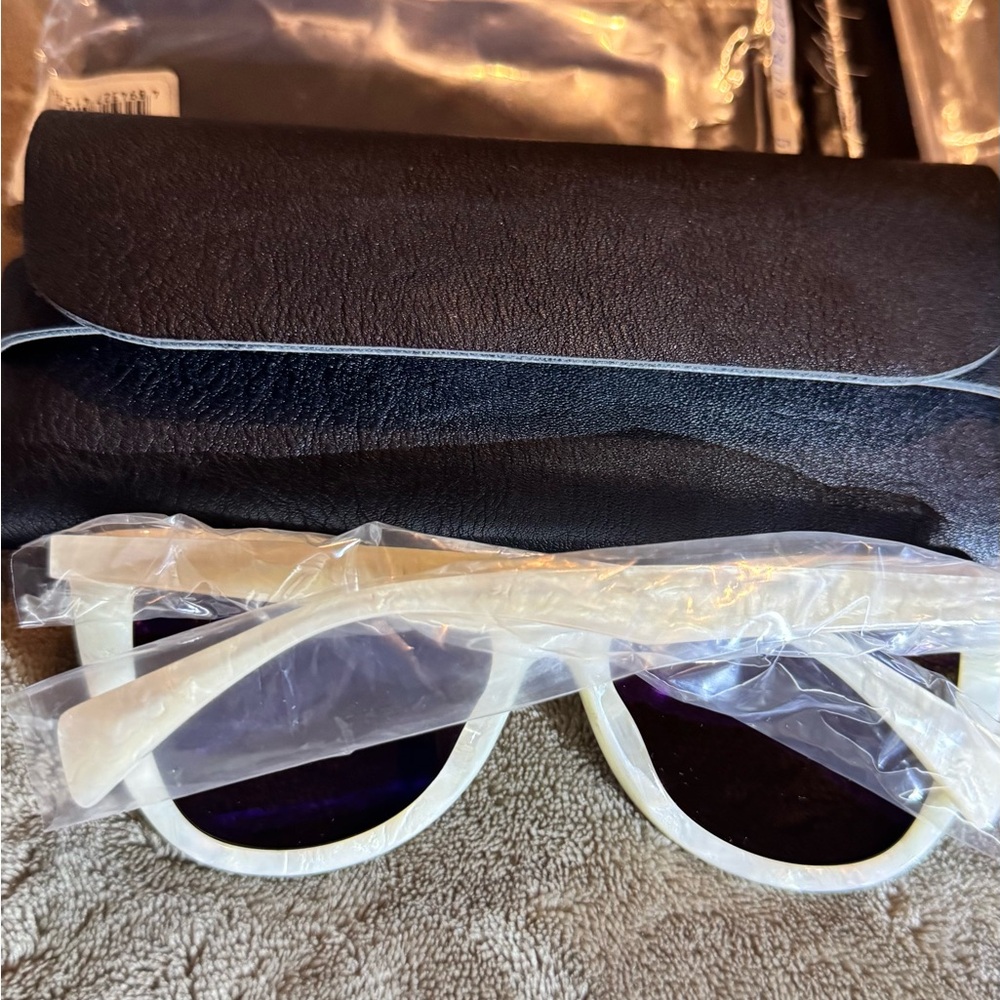 Yohji Yamamoto Cream Cat-Eye Sunglasses with Amber Lenses - Picture 5 of 7